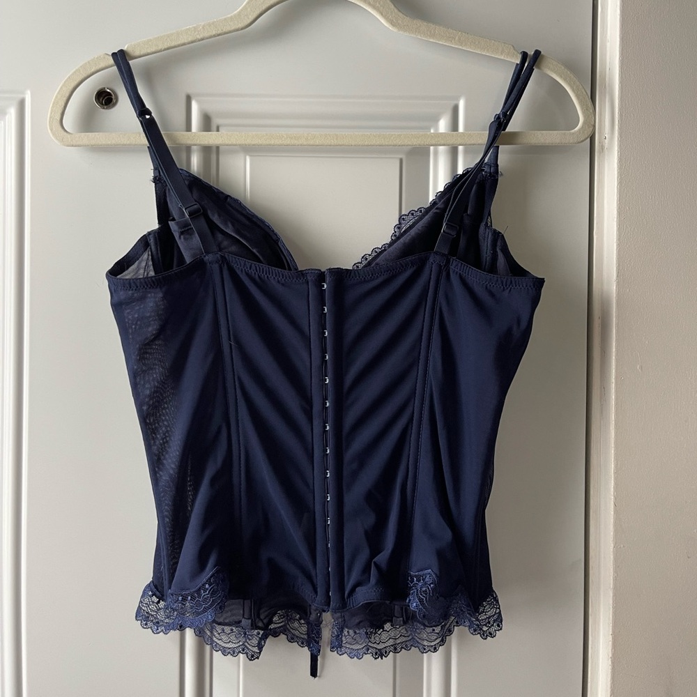 Corset - Picture 2 of 2